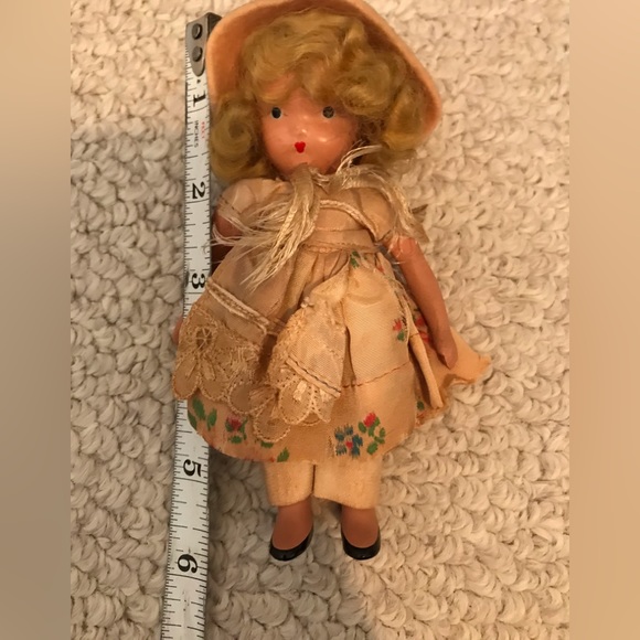 Vintage Story Book Doll 1940s found in trunk - Picture 6 of 7